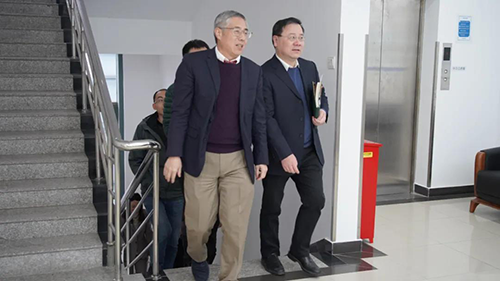 上海市浦东新区政府副区长吴强等调研JJB竞技宝生物医药